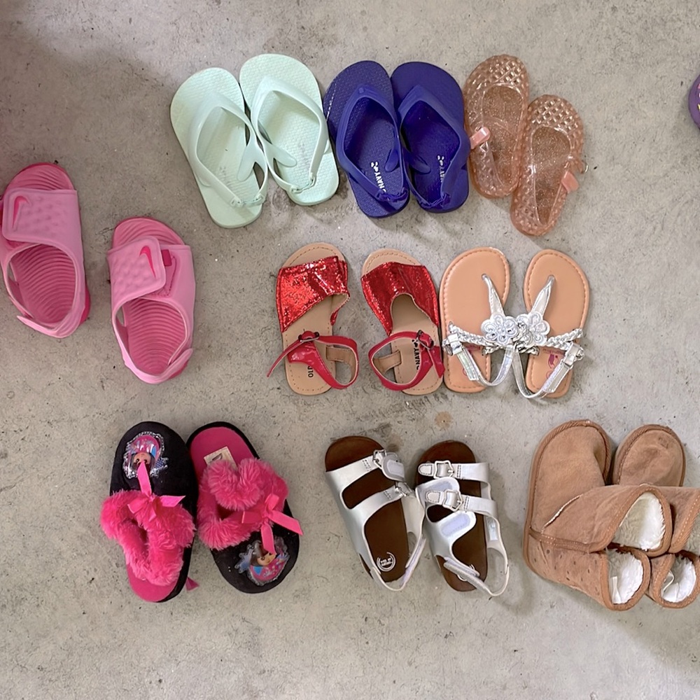 Toddler size 6 shoes